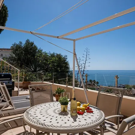 Polarsol 2 - Incredible Sea View - 2bed & 2bath Apartment *